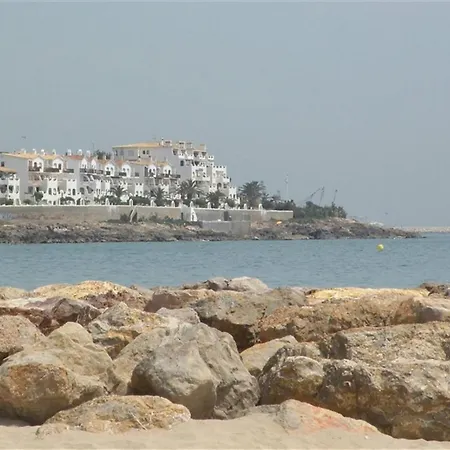 Sea Breeze Apartment